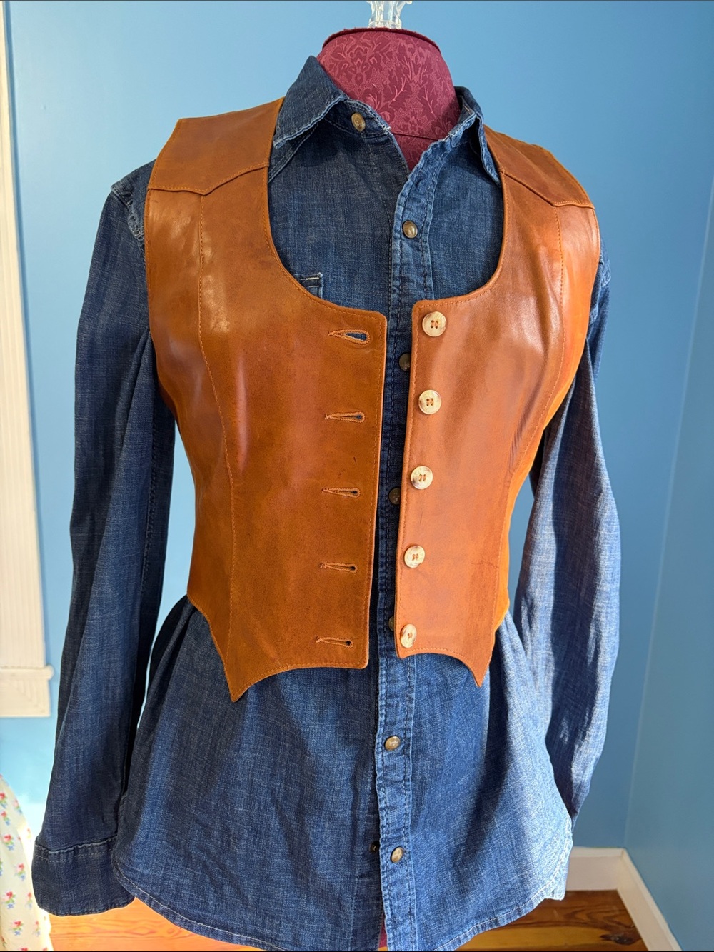Lady Scully leather vest
